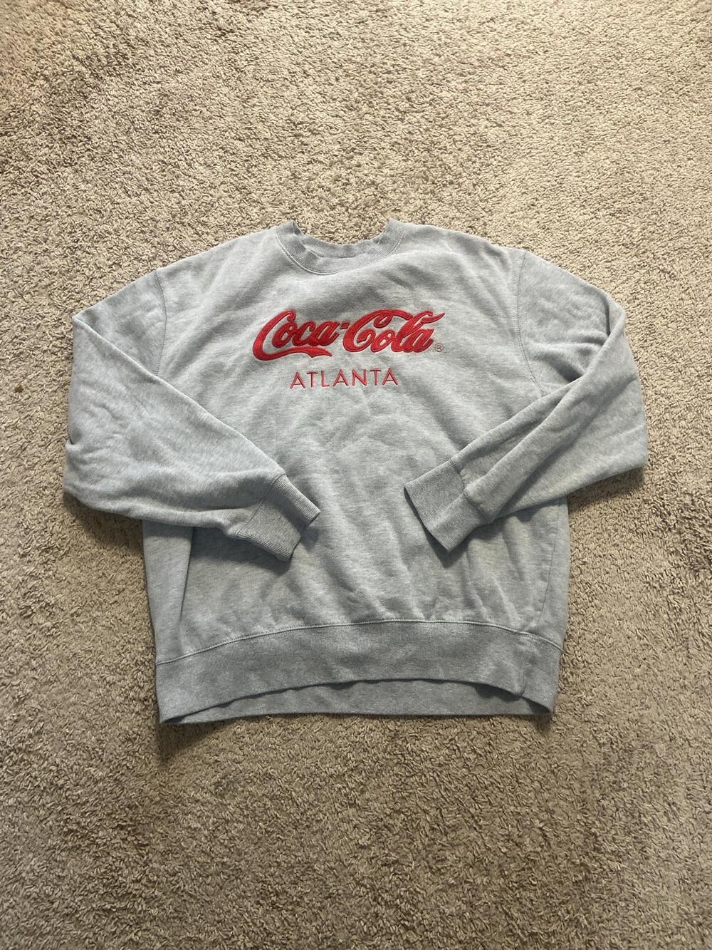 Coca-Cola Sweatshirt Mens Medium Gray Fleece Crewneck Pullover Atlanta Logo